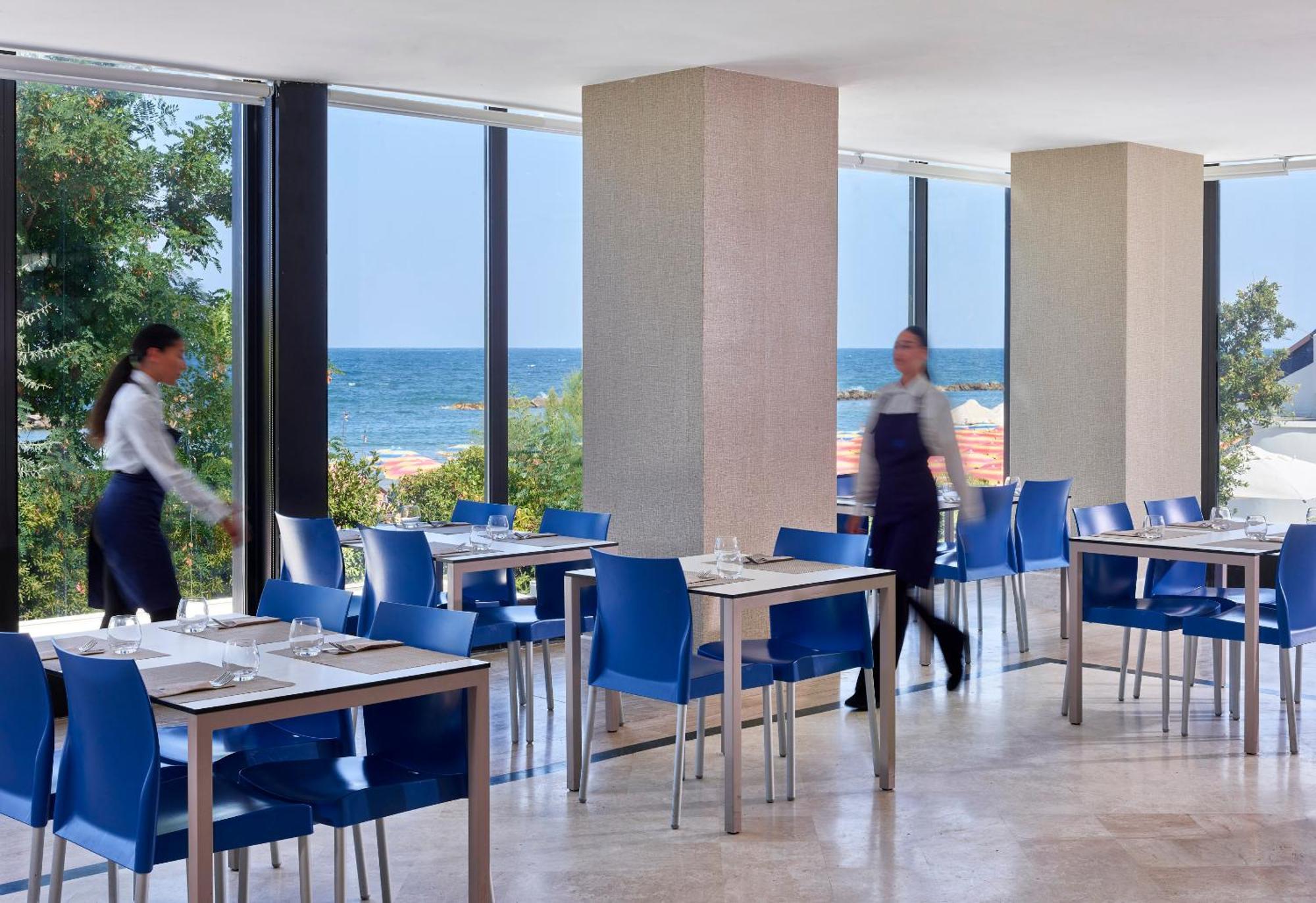 Serena Majestic Residence Montesilvano Ngoại thất bức ảnh