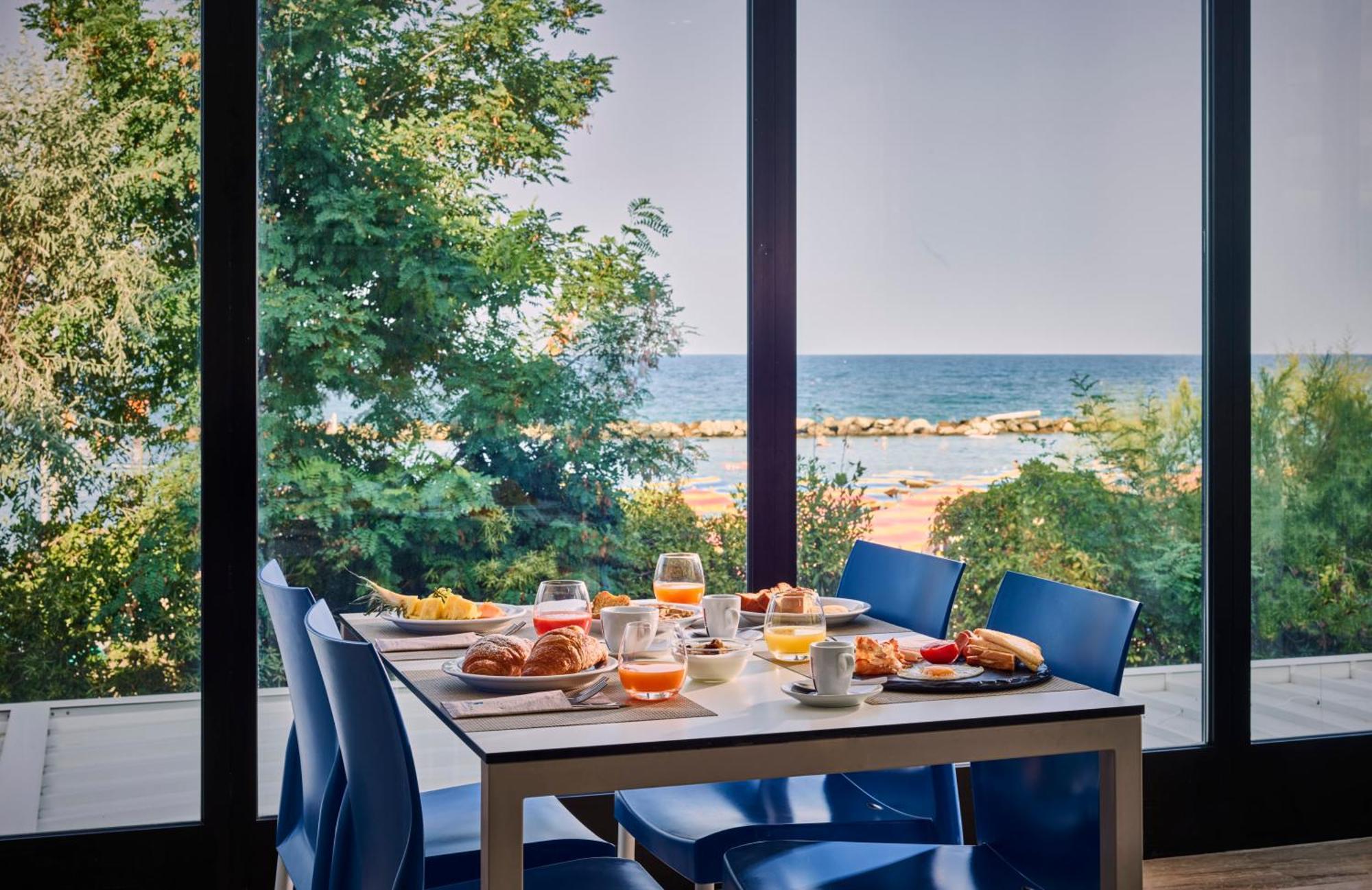 Serena Majestic Residence Montesilvano Ngoại thất bức ảnh